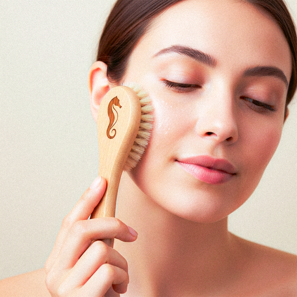 At Kılı Yüz Fırçası Beyaz Kıl | Hassas Ciltler İçin Nazik Temizleme